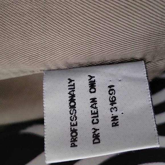 Vintage Lambswool and Cashmere Blend Coat with Fox Fur Collar - Picture 8 of 14